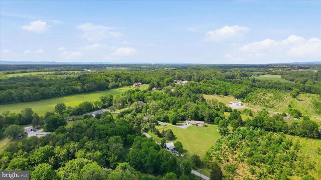6340 COFFMAN FARMS RD, Keedysville, MD 21756