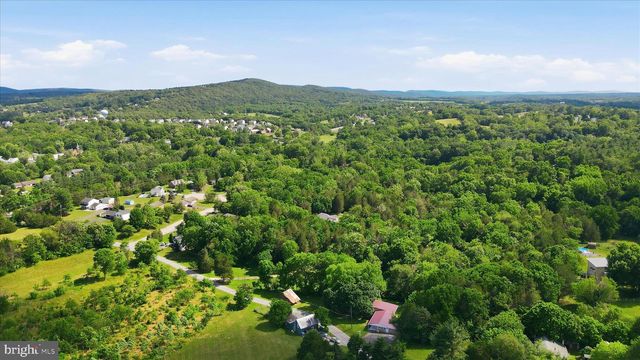 6340 COFFMAN FARMS RD, Keedysville, MD 21756