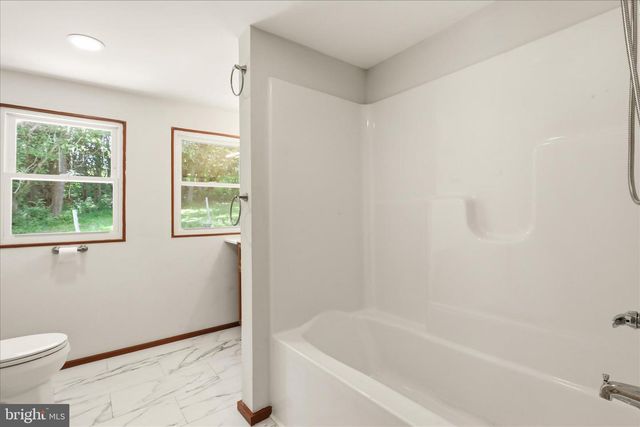 6340 COFFMAN FARMS RD, Keedysville, MD 21756