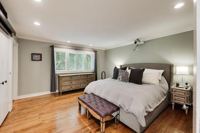 303 Charal Lane, Highland Park, IL 60035