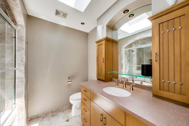 303 Charal Lane, Highland Park, IL 60035