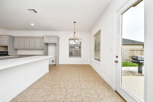 2008 Anchor Bay Court, Pearland, TX 77584