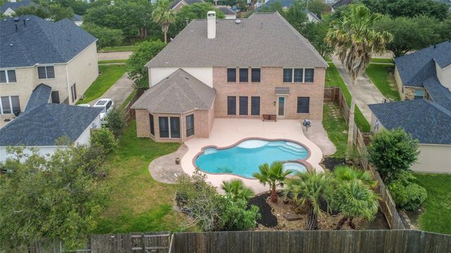 2008 Anchor Bay Court, Pearland, TX 77584