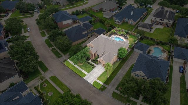 2008 Anchor Bay Court, Pearland, TX 77584