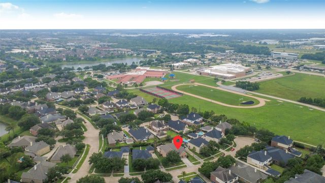 2008 Anchor Bay Court, Pearland, TX 77584