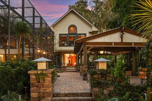 15815 ACORN CIRCLE, Tavares, FL 32778