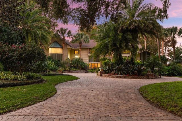 15815 ACORN CIRCLE, Tavares, FL 32778