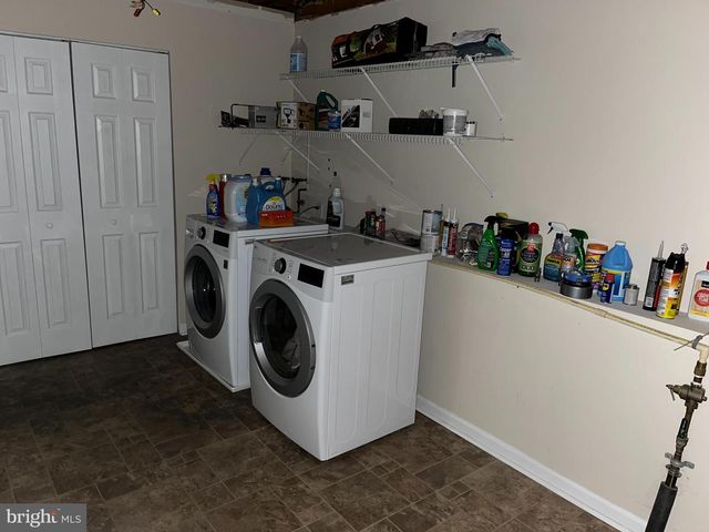 1013 EASTERN VIEW DR, Fredericksburg, VA 22405