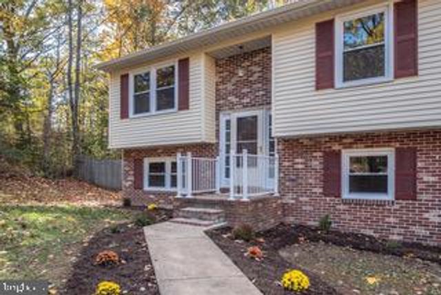 1013 EASTERN VIEW DR, Fredericksburg, VA 22405