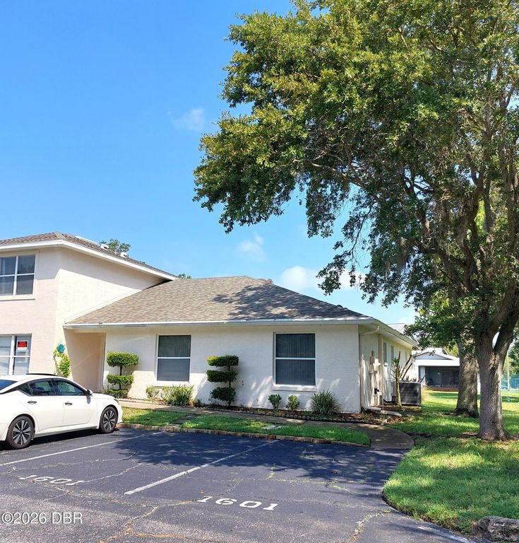 1601 Deer Springs Road, Port Orange, FL 32129