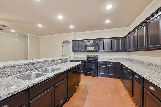 128 Kimber Lane, College Station, TX 77845