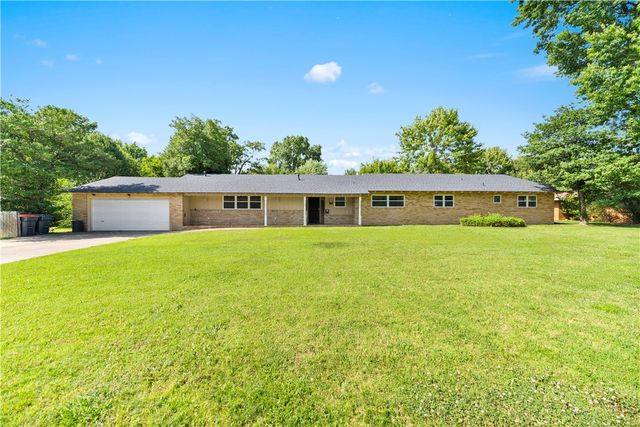 1510 Circle Drive, Springdale, AR 72764
