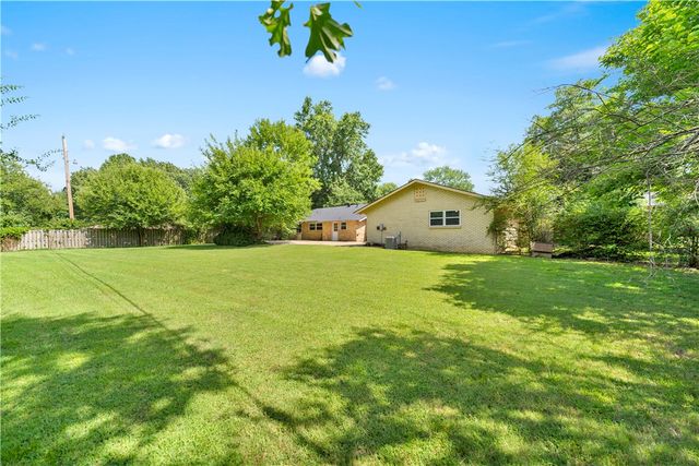 1510 Circle Drive, Springdale, AR 72764