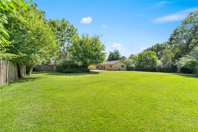 1510 Circle Drive, Springdale, AR 72764
