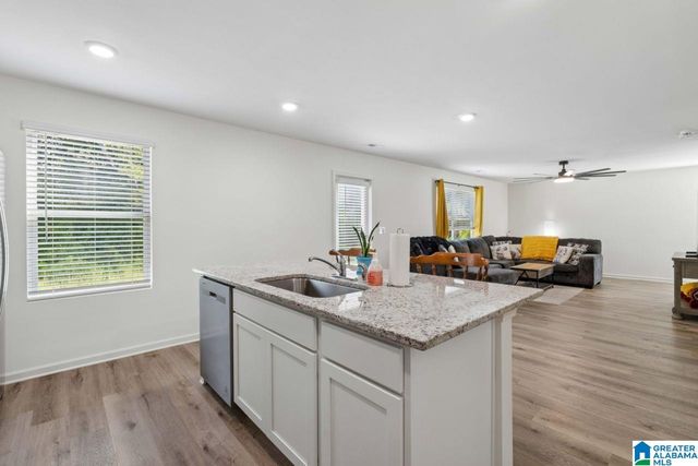 461 SADDLEWOOD COVE, Columbiana, AL 35051