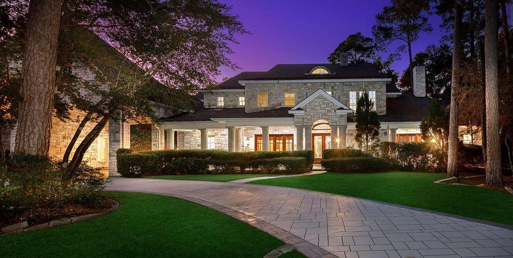 15 Netherfield Way, The Woodlands, TX 77382