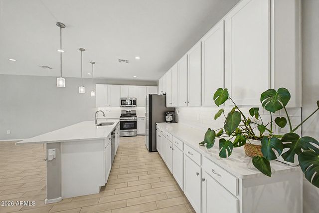 913 S 108TH Avenue, Avondale, AZ 85323