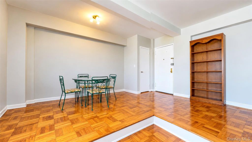 98-25 64th Rd 8C, Rego Park, NY 11374 — photo 3