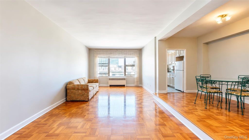 98-25 64th Rd 8C, Rego Park, NY 11374 — photo 4