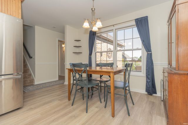 2644 Waterstone Drive, Evansville, IN 47725