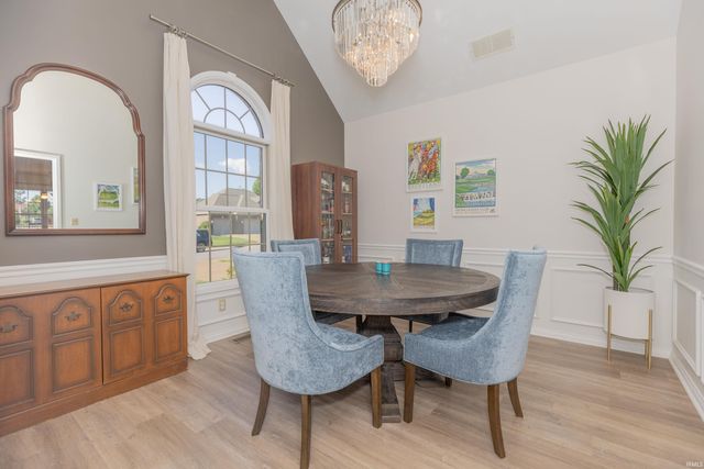2644 Waterstone Drive, Evansville, IN 47725