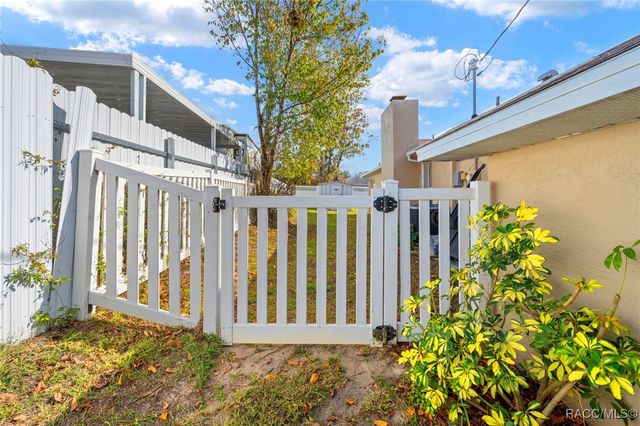 5178 Roble Avenue, Spring Hill, FL 34608