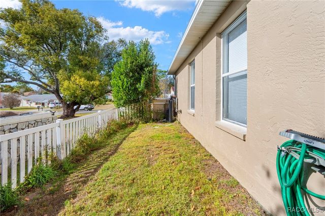 5178 Roble Avenue, Spring Hill, FL 34608