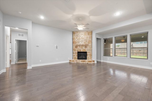 7304 Lowline Drive, Fort Worth, TX 76131