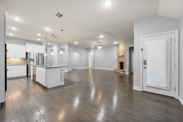 7304 Lowline Drive, Fort Worth, TX 76131