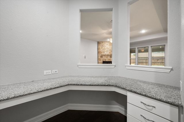 7304 Lowline Drive, Fort Worth, TX 76131