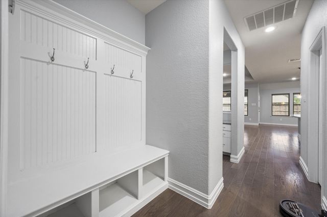 7304 Lowline Drive, Fort Worth, TX 76131