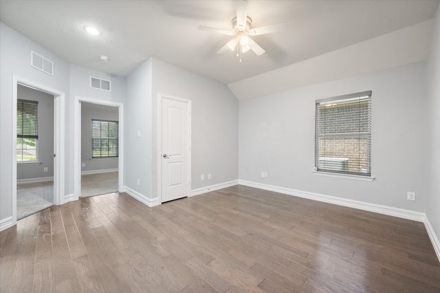 7304 Lowline Drive, Fort Worth, TX 76131