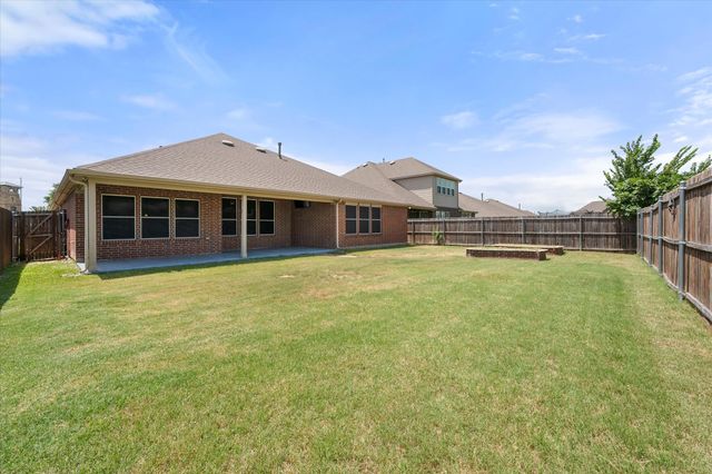 7304 Lowline Drive, Fort Worth, TX 76131