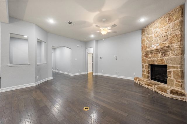 7304 Lowline Drive, Fort Worth, TX 76131