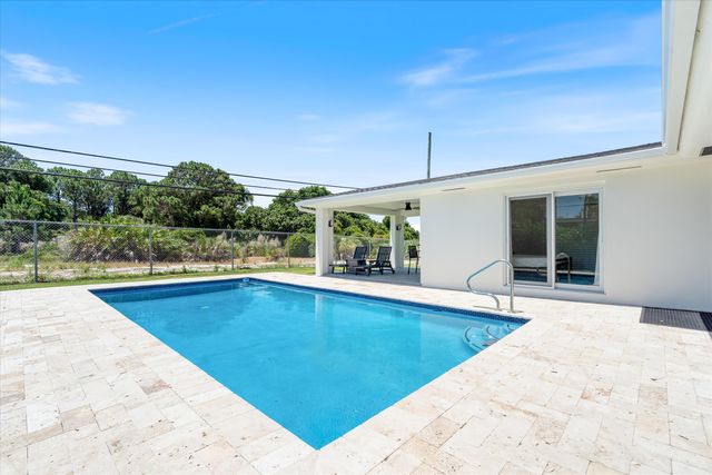 108 SE 31st Avenue, Boynton Beach, FL 33435