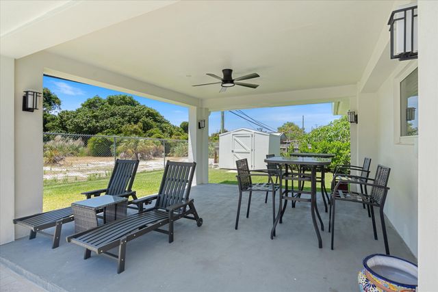 108 SE 31st Avenue, Boynton Beach, FL 33435