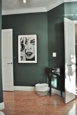 1 Century Ln 310, Miami Beach, FL 33139