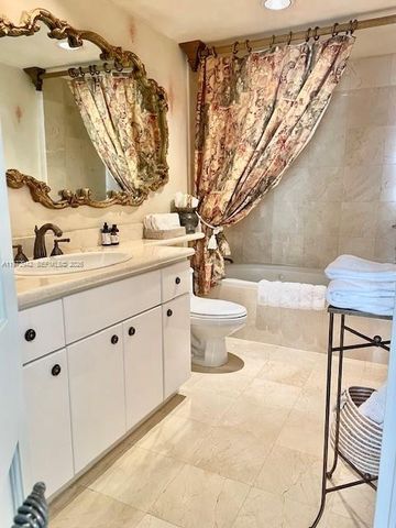 1 Century Ln 310, Miami Beach, FL 33139