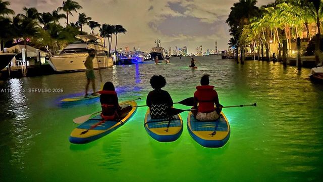 1 Century Ln 310, Miami Beach, FL 33139