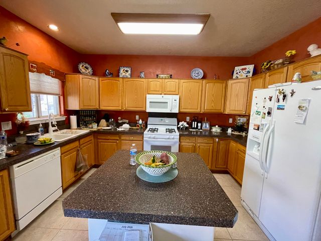 10400 Ridgecircle Drive NW, Albuquerque, NM 87114