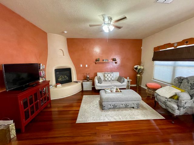 10400 Ridgecircle Drive NW, Albuquerque, NM 87114