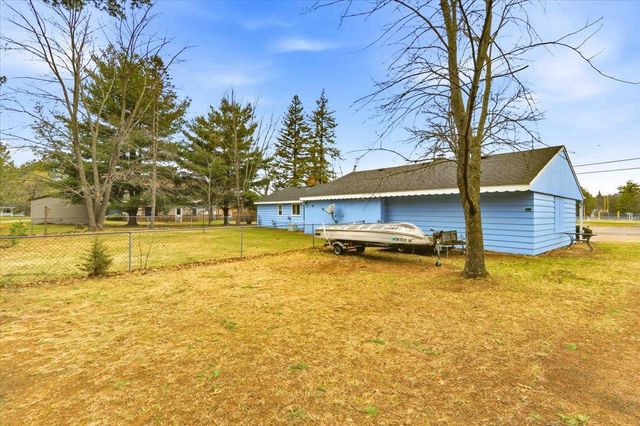 217 E Brevoort Street, Adams, WI 53910