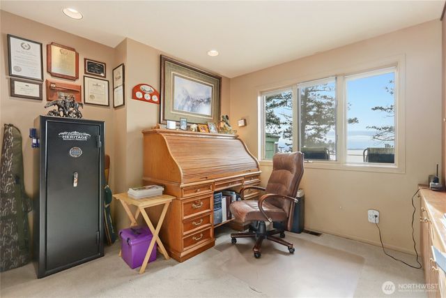 736 Tillamuk Drive, La Conner, WA 98257