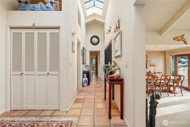 736 Tillamuk Drive, La Conner, WA 98257