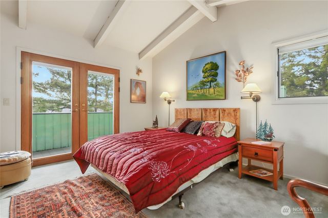 736 Tillamuk Drive, La Conner, WA 98257