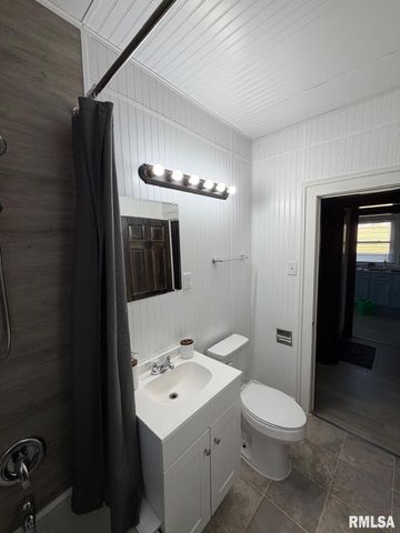 1307 S Pasfield Street, Springfield, IL 62704