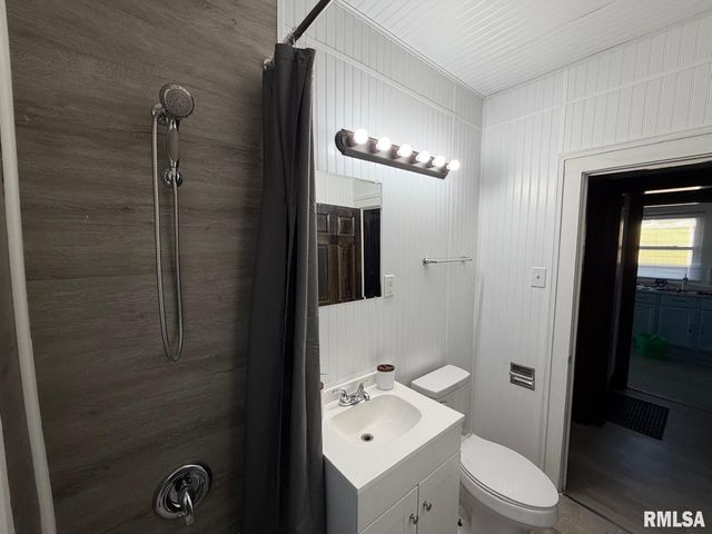 1307 S Pasfield Street, Springfield, IL 62704