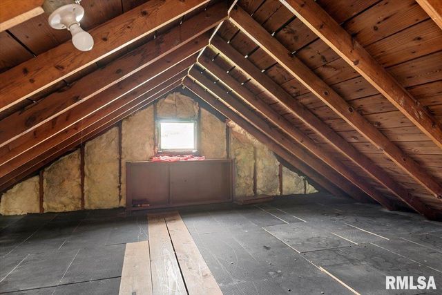 1307 S Pasfield Street, Springfield, IL 62704