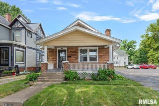 1307 S Pasfield Street, Springfield, IL 62704