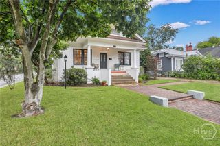 202 East 51st Street, Savannah, GA 31405